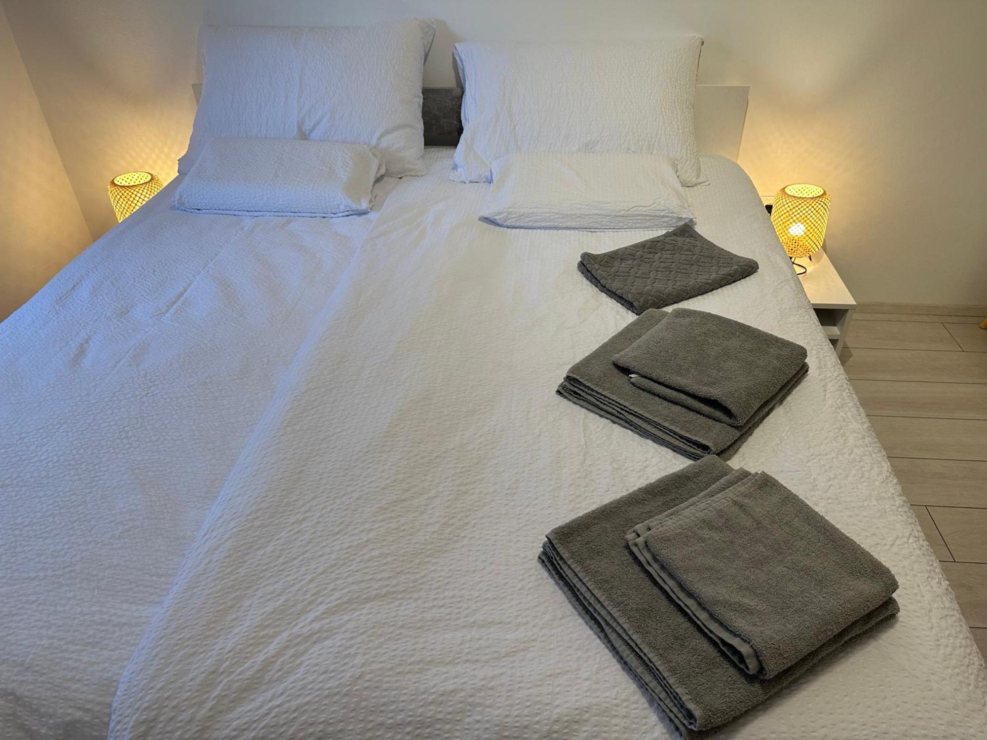 Apartma Anze Samec Dobravlje Exteriér fotografie